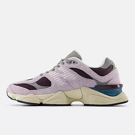 New Balance 9060 — December Sky
