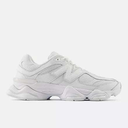 New Balance 9060 — Triple White (Bianco)