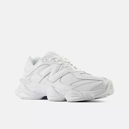 New Balance 9060 — Triple White (Bianco)