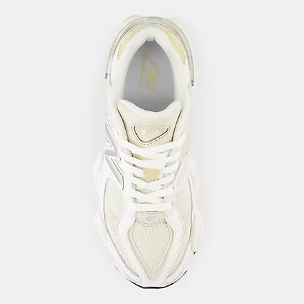 New Balance 9060 — Bianco / Sale Marino