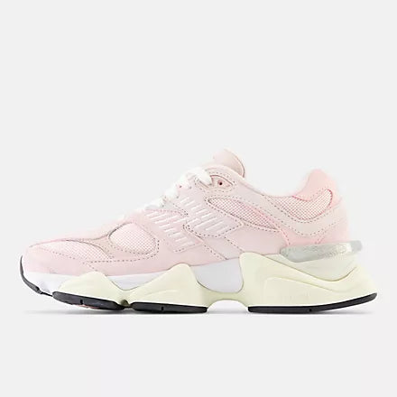 New Balance 9060 — Rosa / Cream