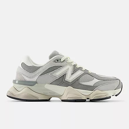 New Balance 9060 — Rain Cloud (Grigio Chiaro / Bianco)