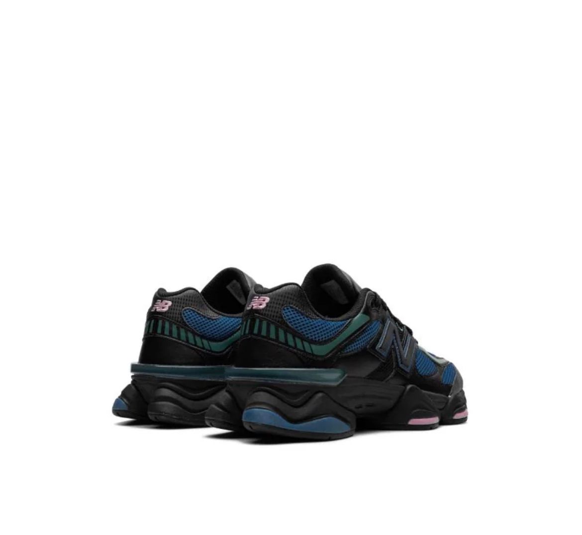 New Balance 9060 — Nero / Blu Elettrico