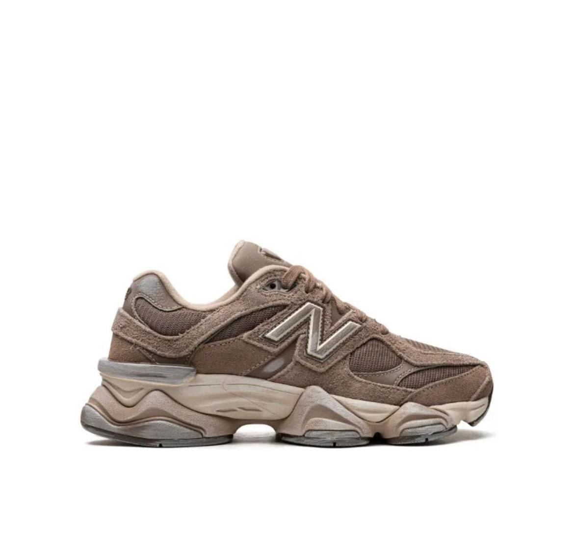 New Balance 9060 — Mushroom (Marrone/Marrone chiaro)