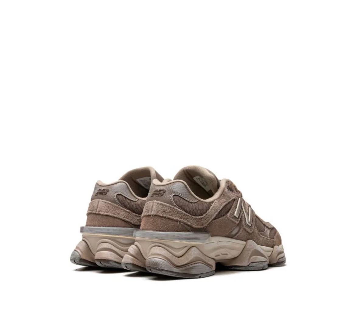 New Balance 9060 — Mushroom (Marrone/Marrone chiaro)