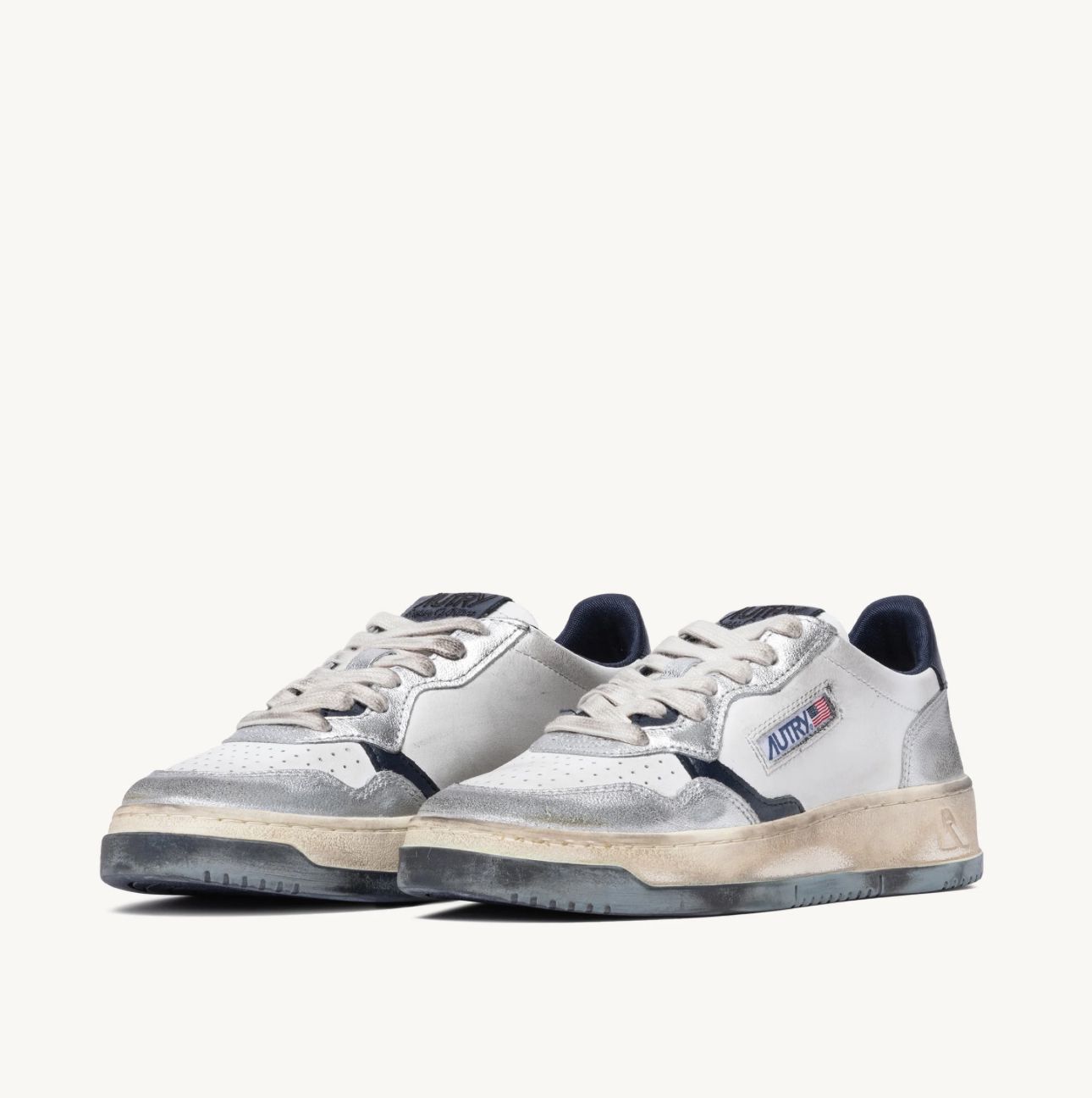 Autry Medalist Super Vintage — White / Silver