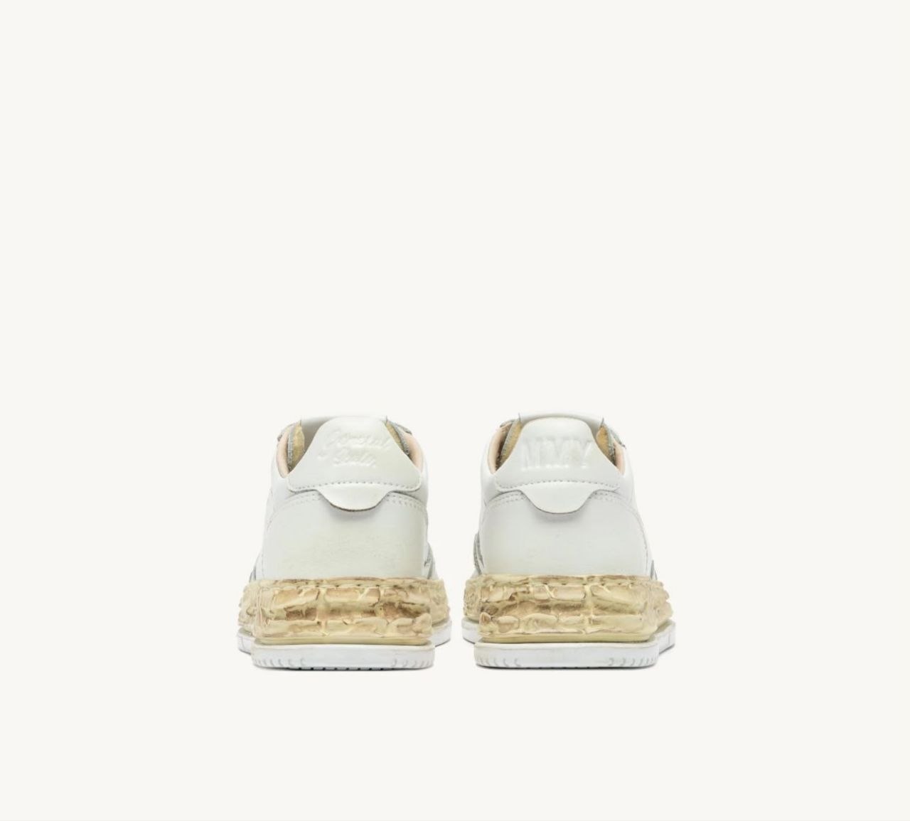 MEDALIST SNEAKERS
